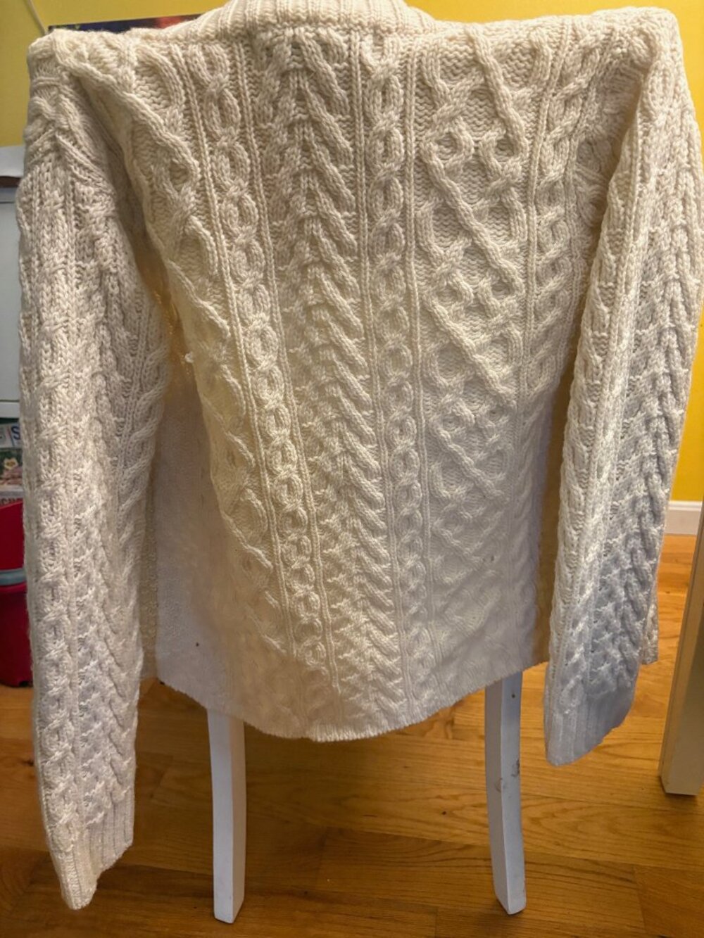 Inis Crafts Knit Sweater - M